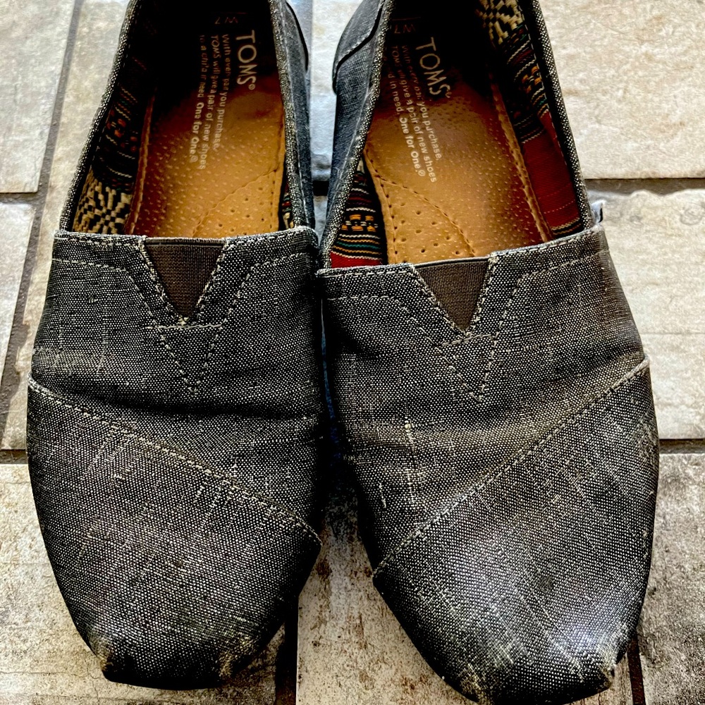 Ladies silver/charcoal grey Toms canvas loafer